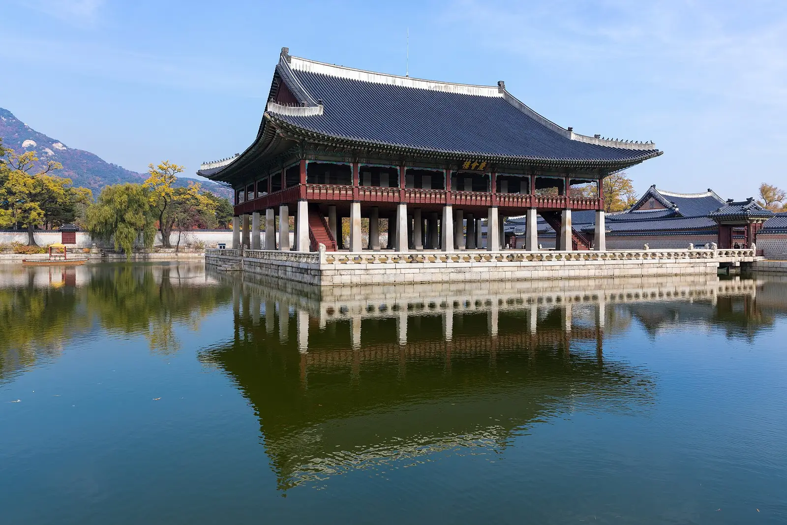 Gyeonghoeru Pavilion reflected in its pond at Gyeongbokgung Palace